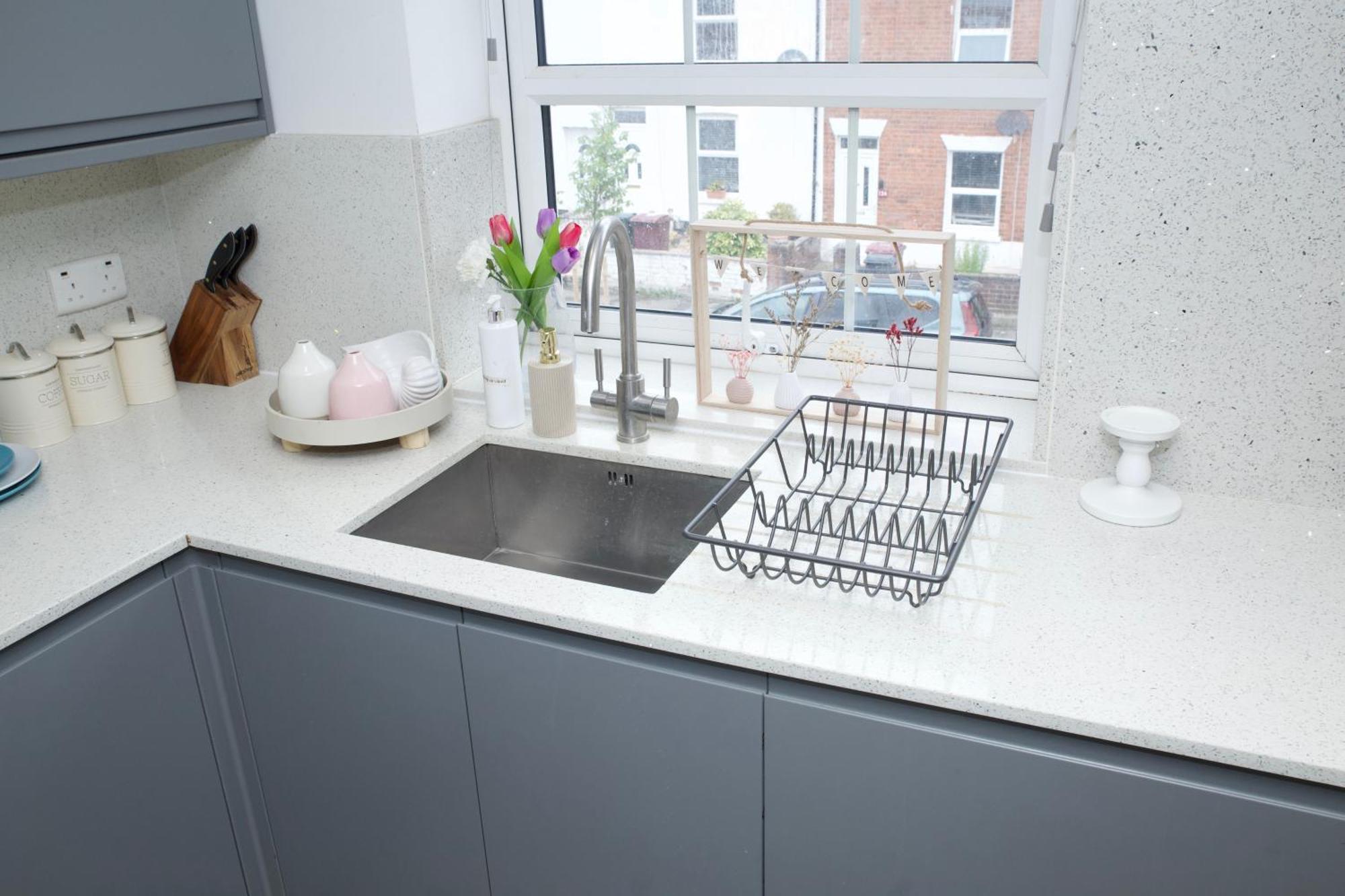 Spacious Modern 2 Bed Flat In City Centre Reading Exterior foto